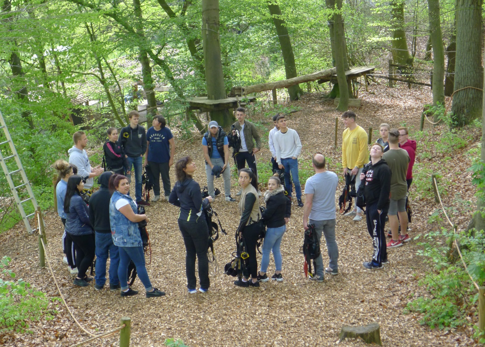 Klettern im Hochseilgarten – nichts für schwache Nerven!