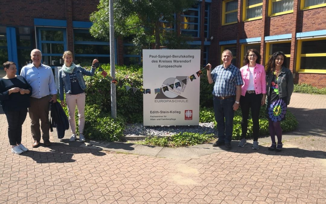 Niederländische Besucher in der Fachschule für Sozialwesen