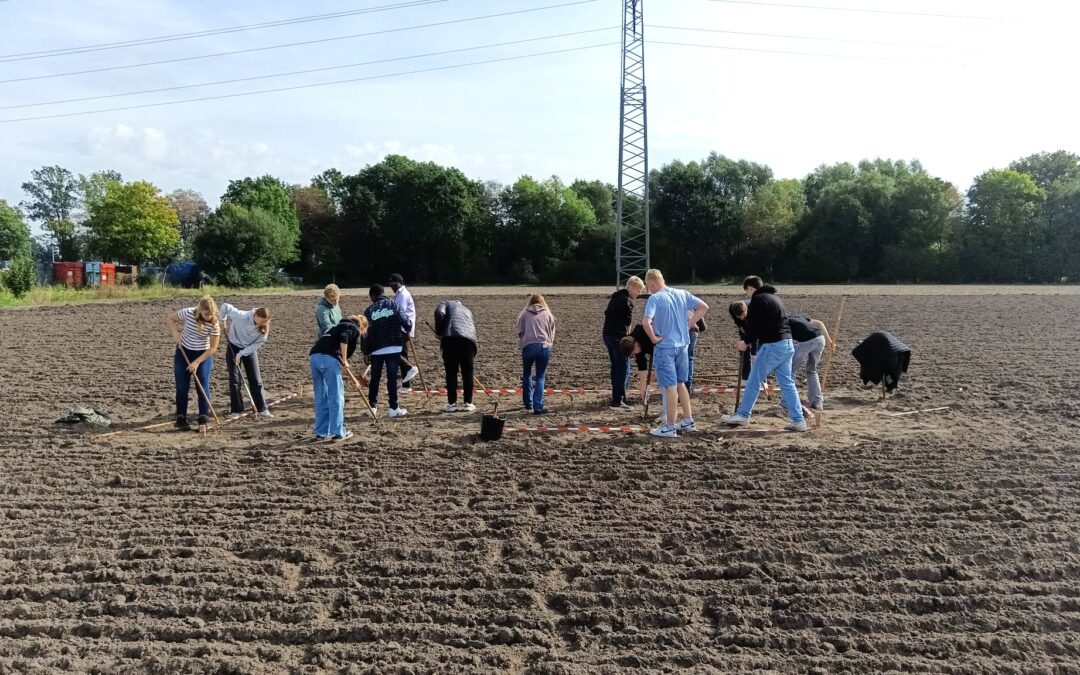 Landwirtschaftliche Auszubildende starten Getreideanbau-Projekt